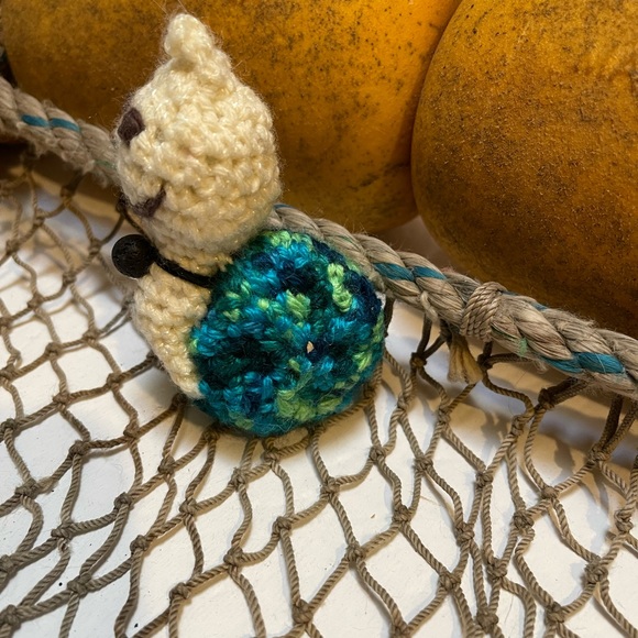 Crochet  Snail Cream & Blue  Lava Bead Essential Oil Diffuser Ornament SK - Picture 6 of 6